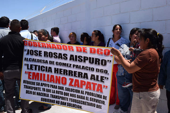 Protestan por una ruta de autobuses