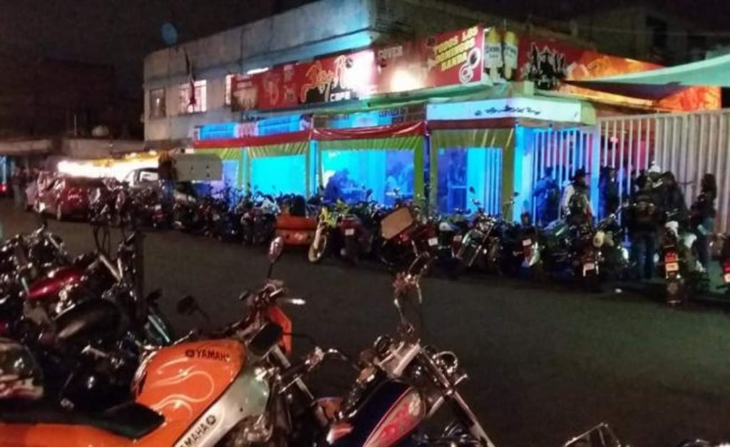 Mueren cuatro mujeres en balacera en bar de Neza