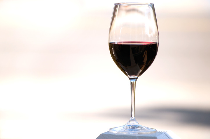 Una copa de vino te beneficia
