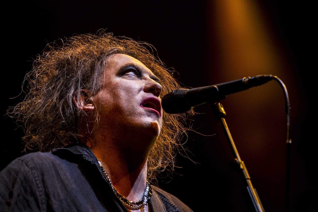 1959: Llega al mundo Robert Smith, mítico líder y vocalista de The Cure