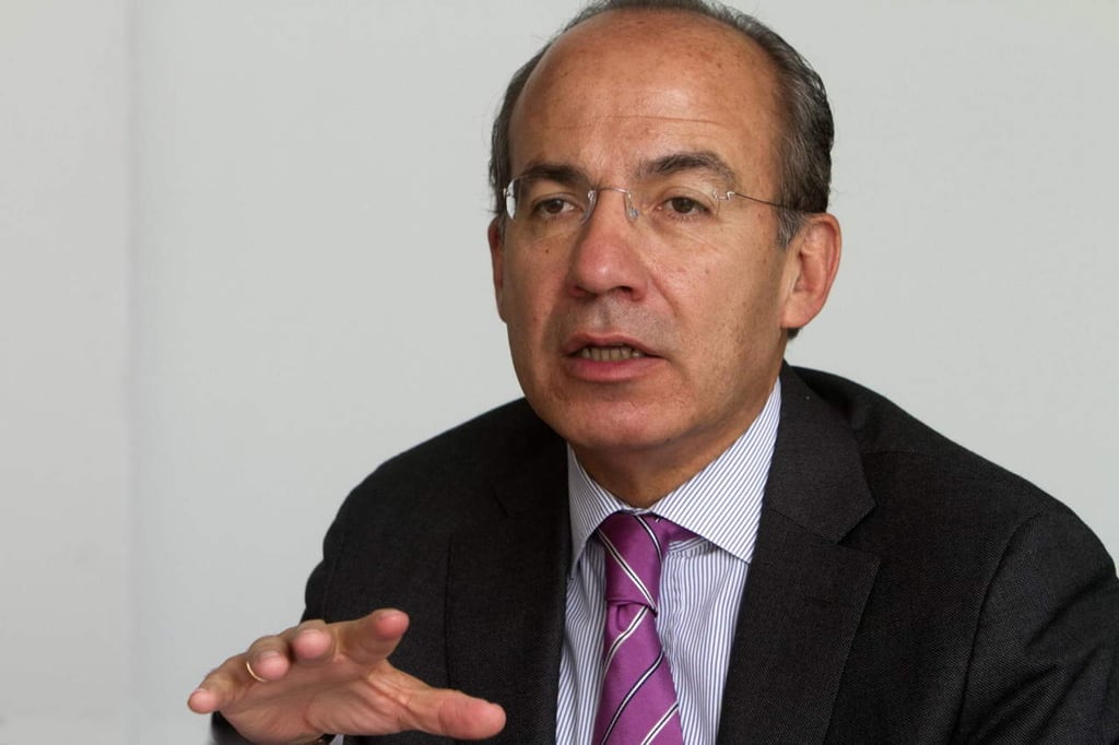 Cuestiona Calderón 'colaboración' entre AMLO y HMV