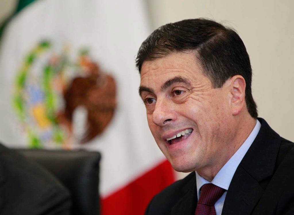 Embajador de México en EU entrega cartas credenciales a Trump