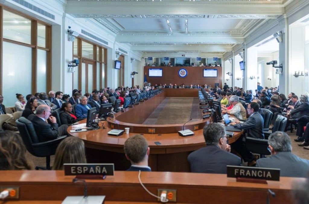 Convoca OEA a reunión de cancilleres por crisis en Venezuela