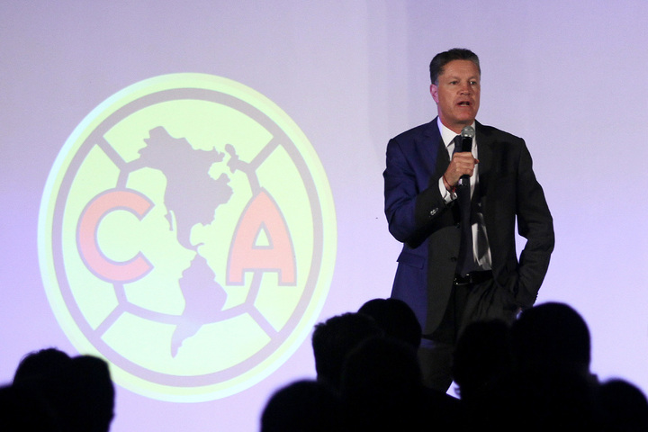 América despide a Peláez