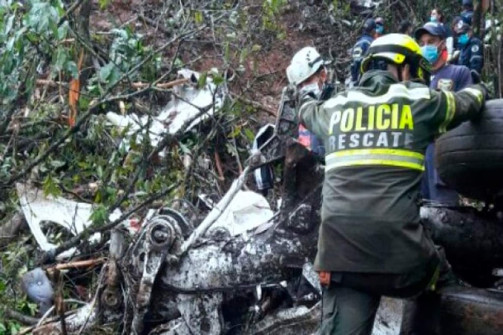 Ocho muertos por acidente de avioneta militar en Bogotá
