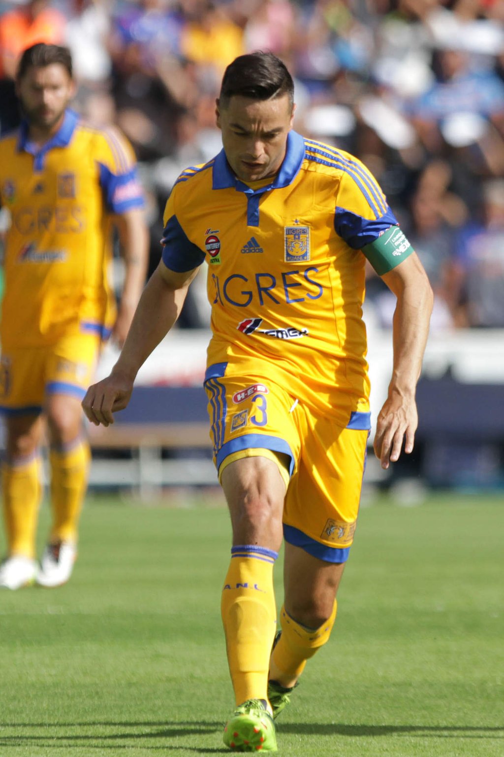 Juninho negocia ampliación de contrato con Tigres