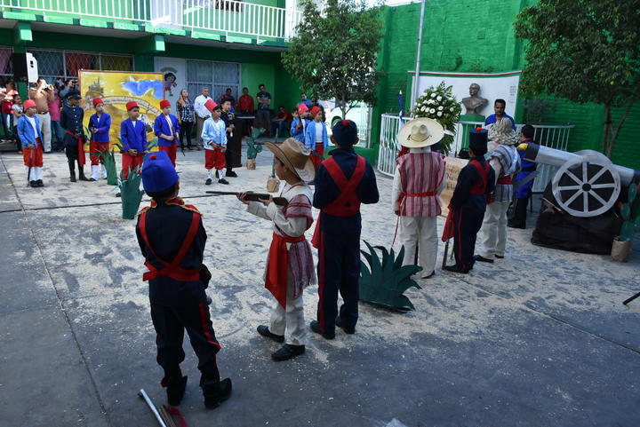 Recuerdan gesta heroica de Puebla