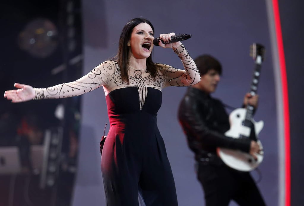 1974: Ve la primera luz Laura Pausini, cantante italiana de fama internacional