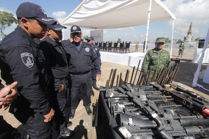 Arrestan a sujeto por arma de fuego