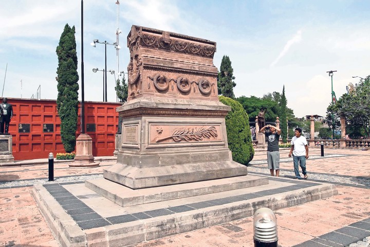 Rotondas, monumentos desprotegidos