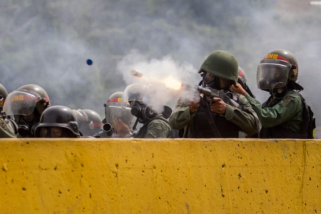 Dos muertes más elevan a 52 las víctimas por protestas en Venezuela