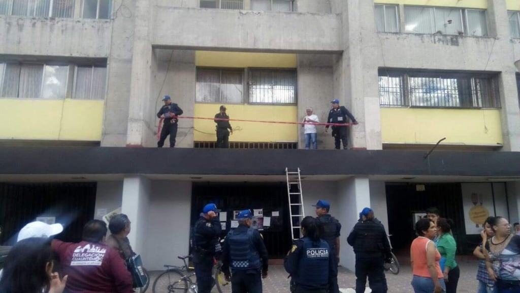 Hombre muere al caer de edificio en Tlatelolco