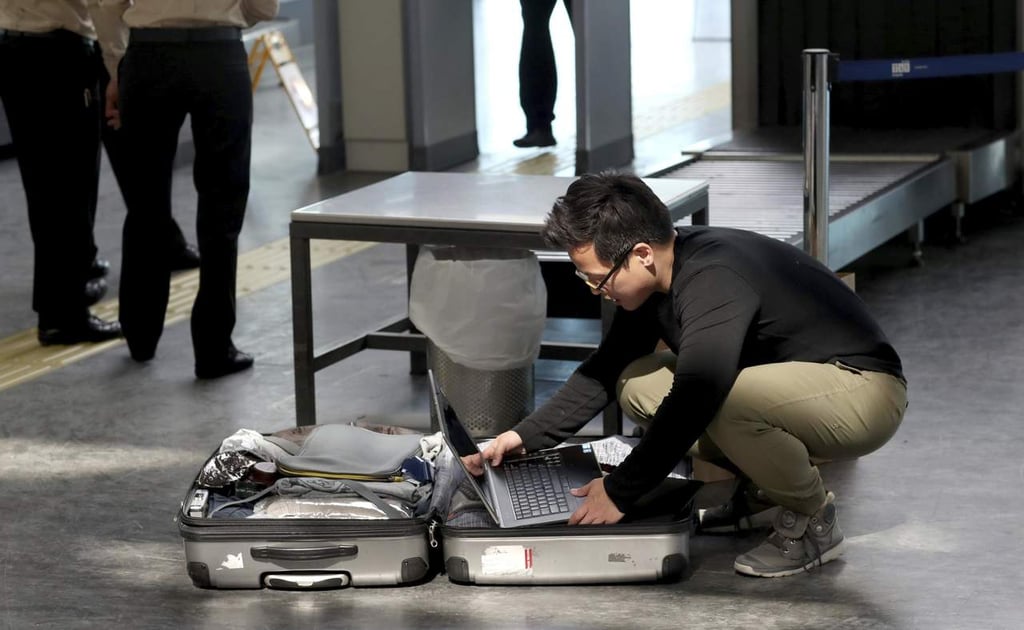 Evalúa EU prohibir laptops en todos los vuelos