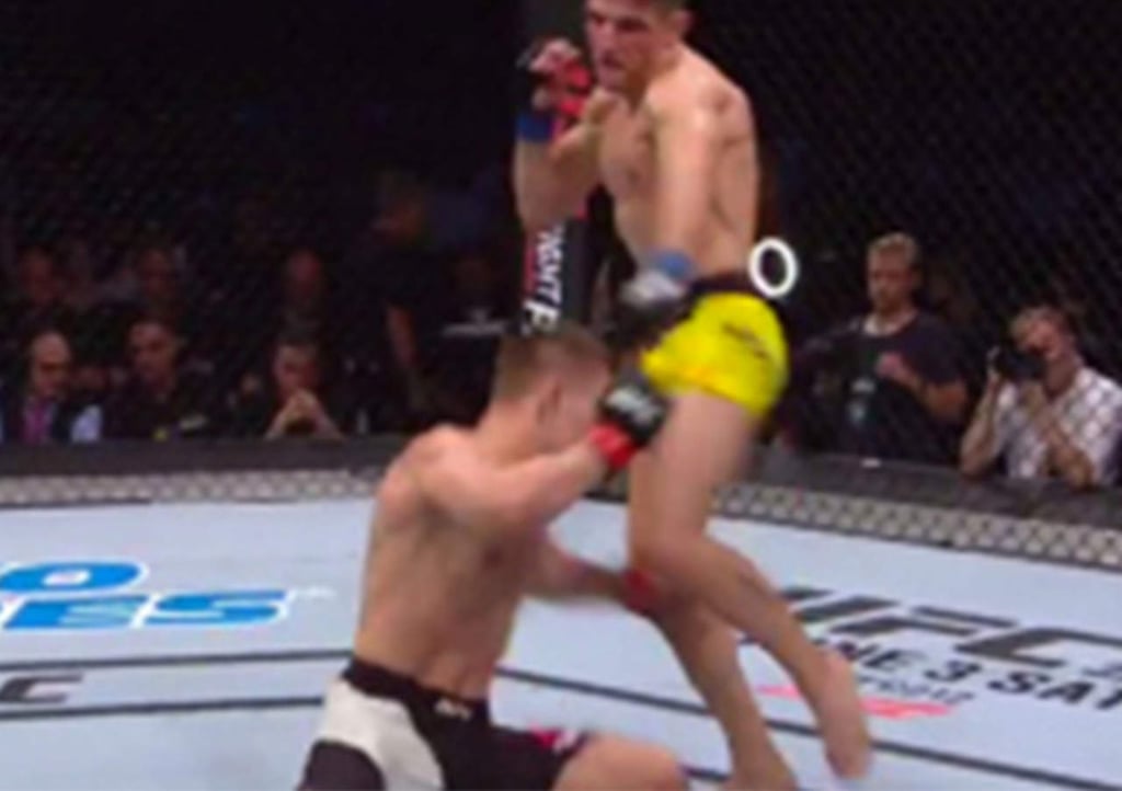 Impresionante knockout durante pelea de UFC