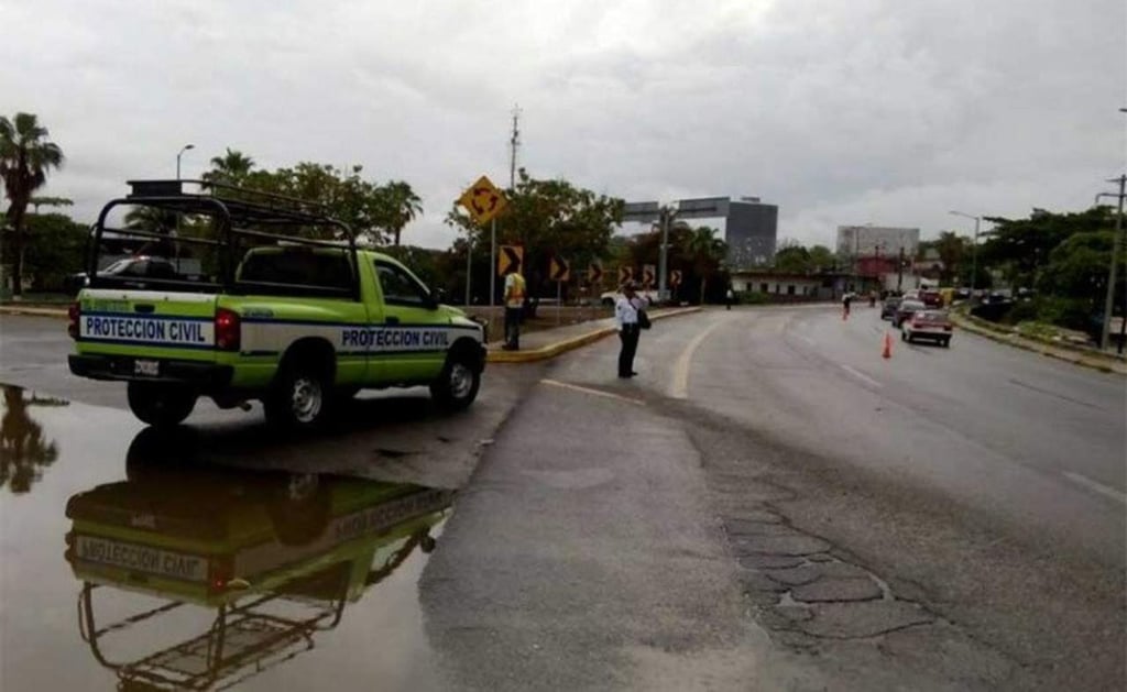 Buscan a dos desaparecidos en río en Oaxaca