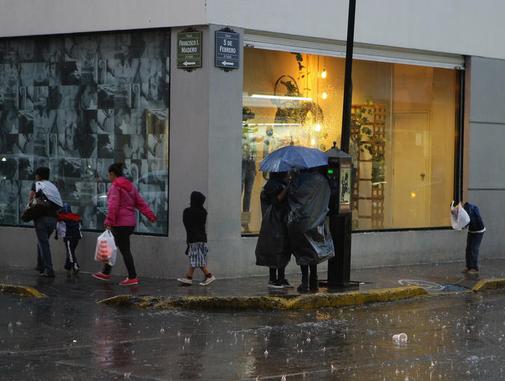 Continuarán las lluvias en casi todo Durango