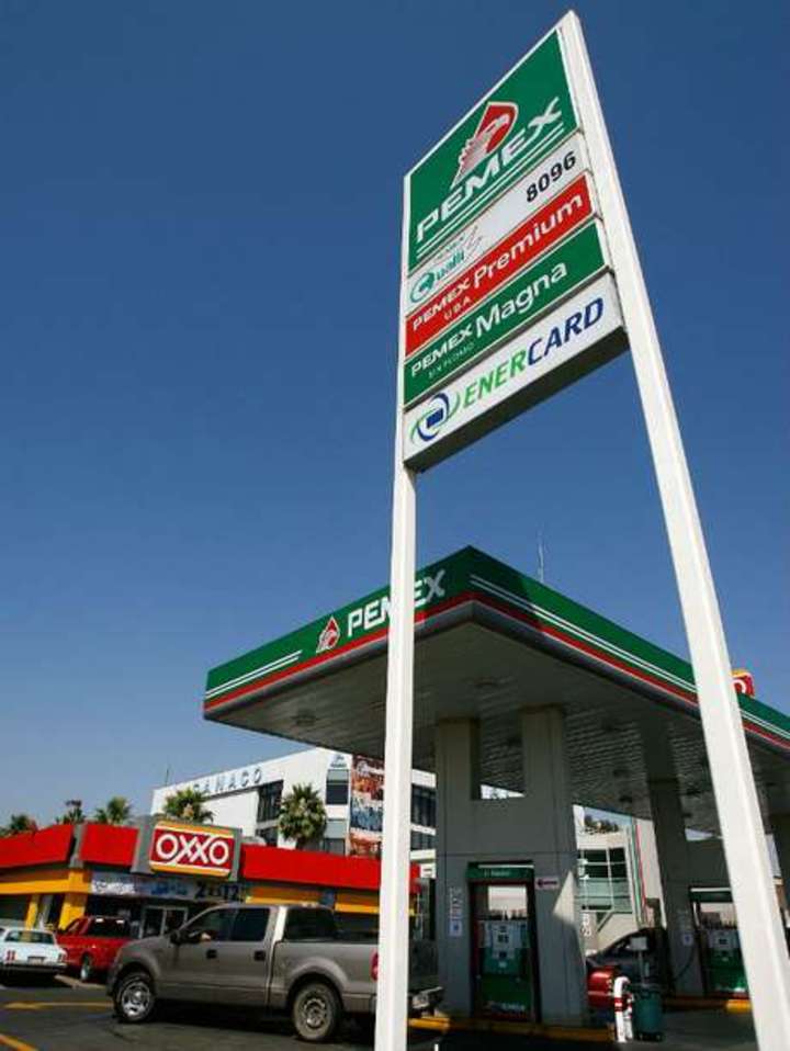'Batea' Pemex a 7 gasolineras