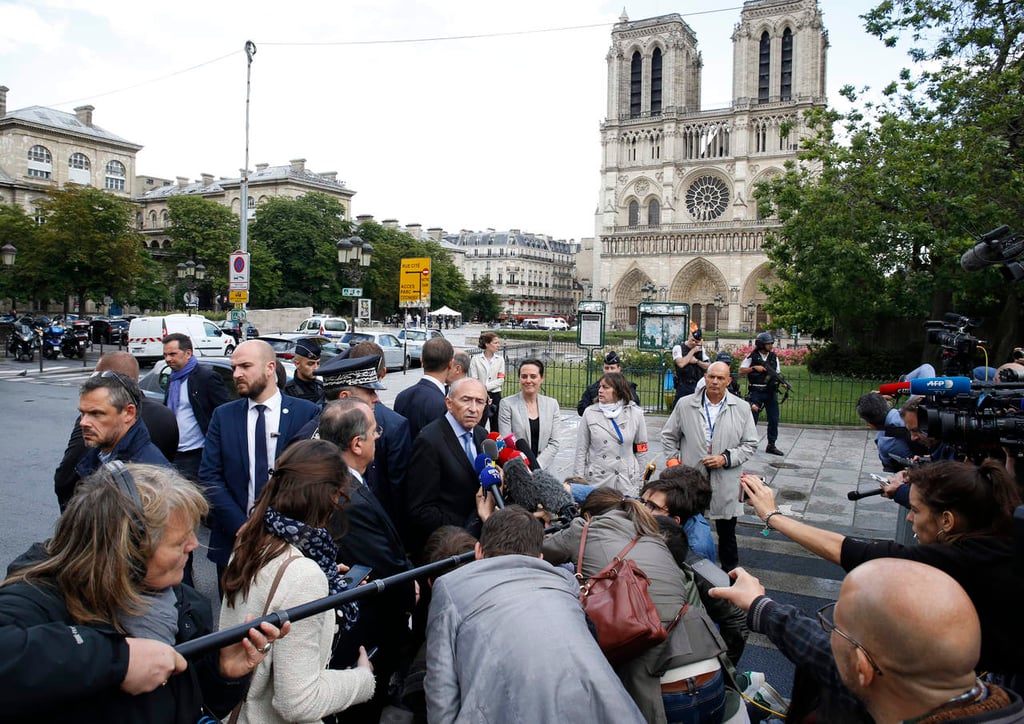 Imputan a agresor de Notre Dame por terrorismo; es encarcelado