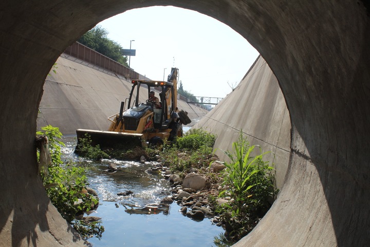 Desazolvan la Acequia Grande