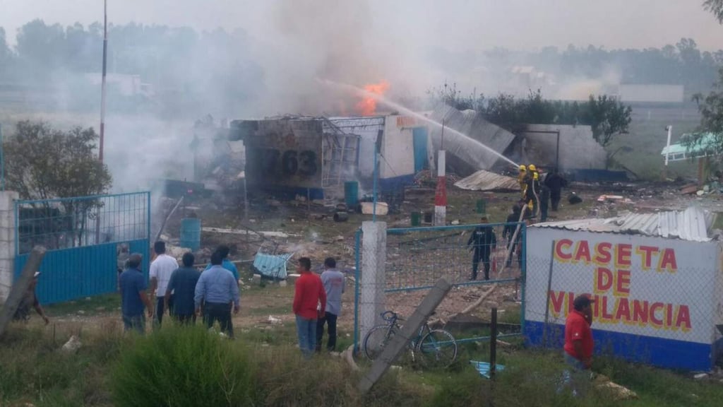 Reportan explosión en polvorín en mercado de La Laguna de Zumpango, Estado de México