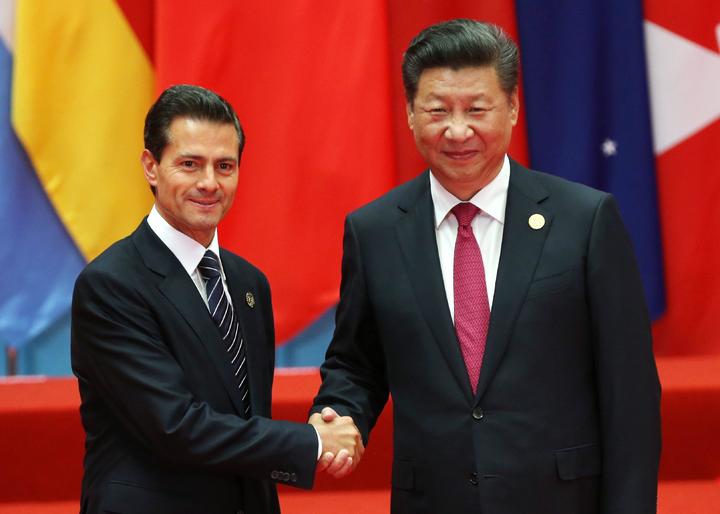 China espera a que se vaya EPN para invertir