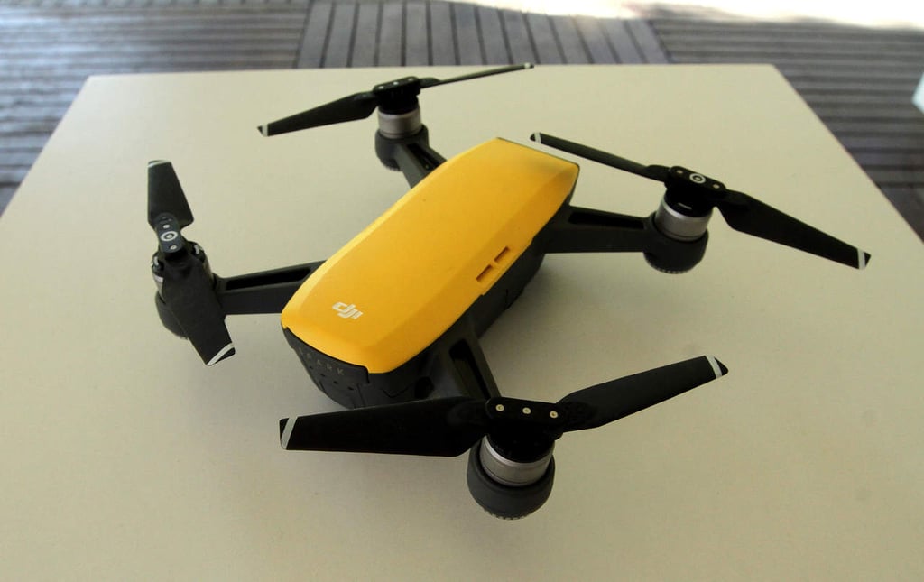 Llega a México el primer dron que se controla con las manos
