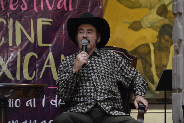 Una estrella para Hernando Name