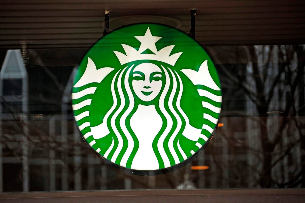 Encuentran bacterias fecales en hielo de Starbucks y otras cafeterías