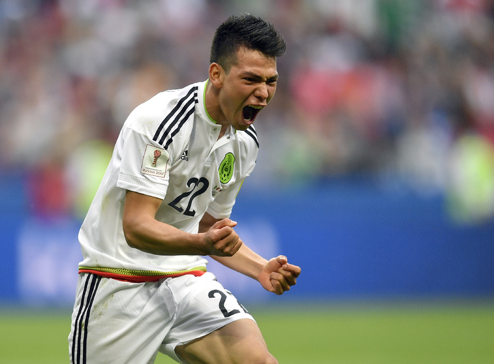Hirving Lozano ya tiene número en el PSV