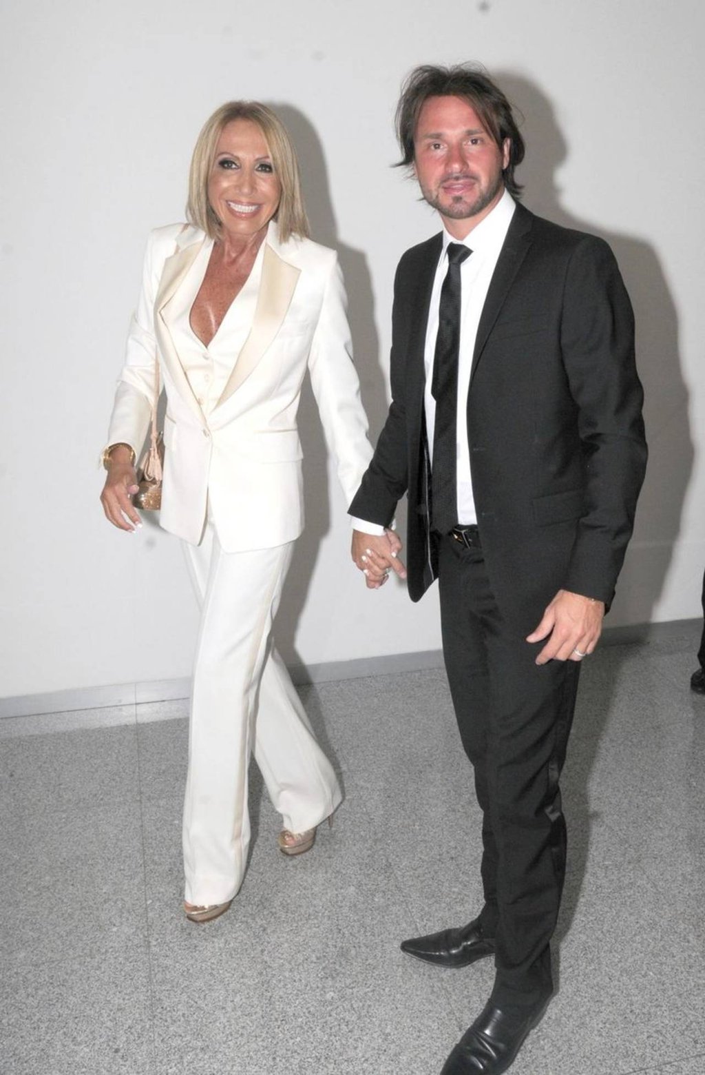 Revelan infidelidad a Bozzo