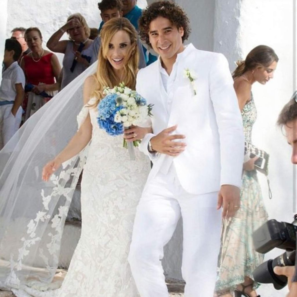 Memo Ochoa y Karla Mora se casan