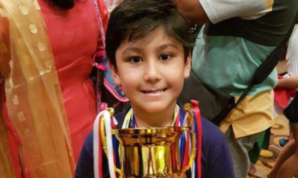 Niño mexicano resuelve 70 problemas de cálculo en 3 minutos