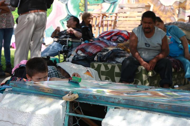 Dejan en la calle a inquilinos del Albergue Tambitos