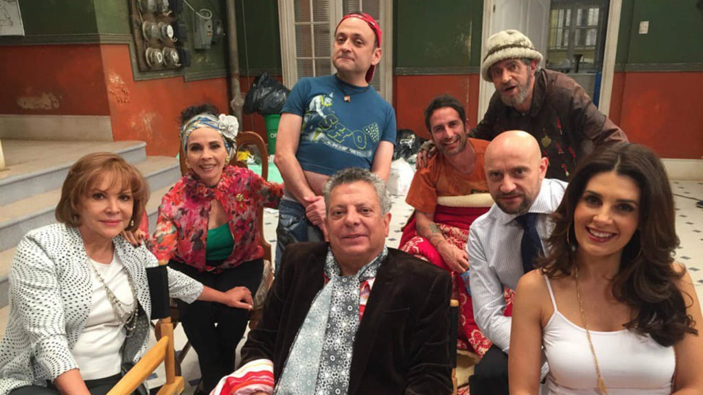 Vecinos regresa con el mismo elenco