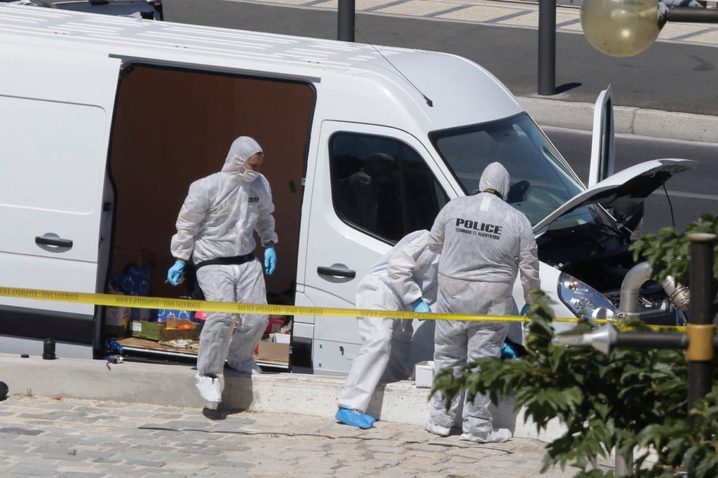 Una mujer muerta y otra herida, saldo de doble atropello en Marsella