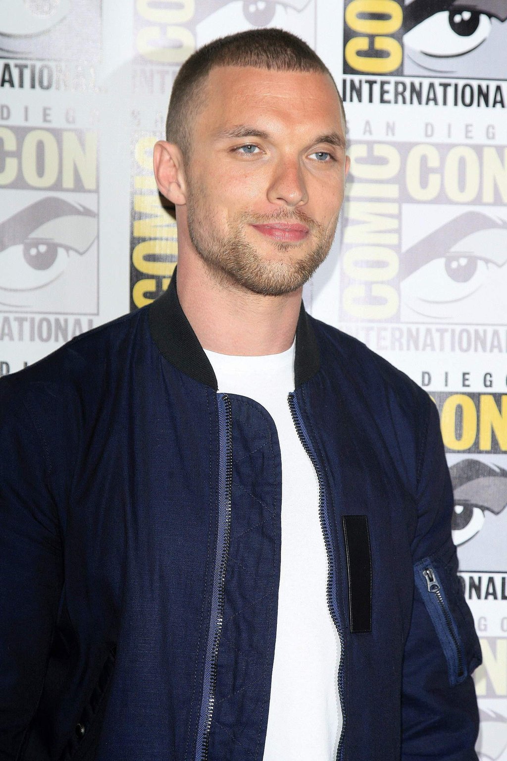 Por respuesta negativa, se retira de Hellboy el actor Ed Skrein