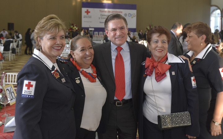 Reitera Aispuro apoyo para construcción de nuevo edificio de Cruz Roja