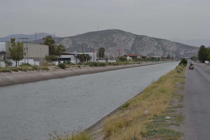 Presa Lázaro Cárdenas, estable