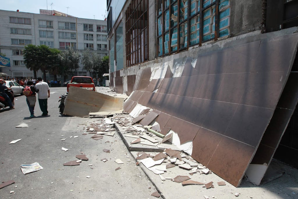 Reportan daños en CDMX, Puebla y Morelos por terremoto