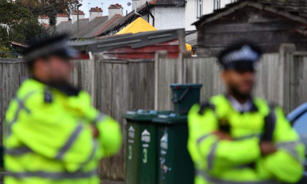 Reportan seis heridos en Londres al ser rociados con sustancia nociva