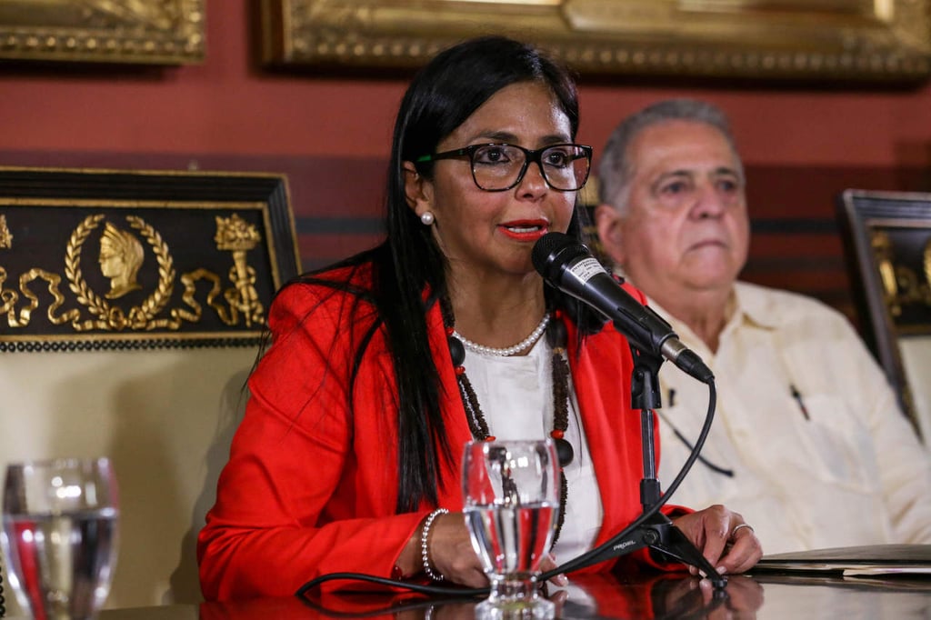 Oposición venezolana atiende 'órdenes' al no ir a diálogo: Rodríguez