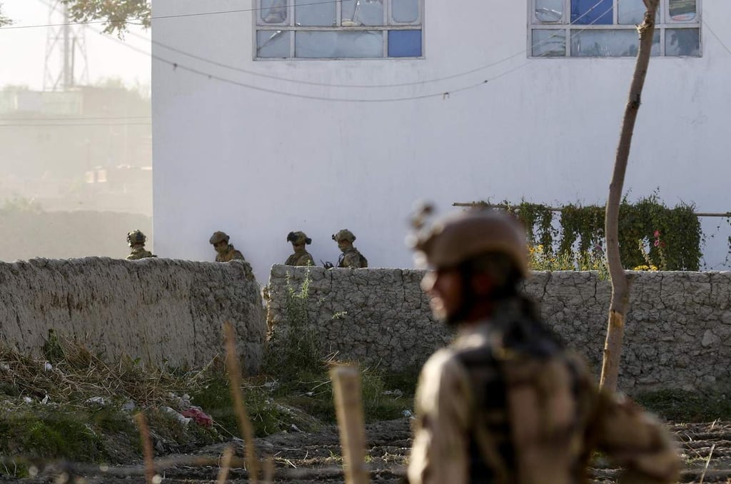 Talibanes lanzan ataque contra aeropuerto de Kabul