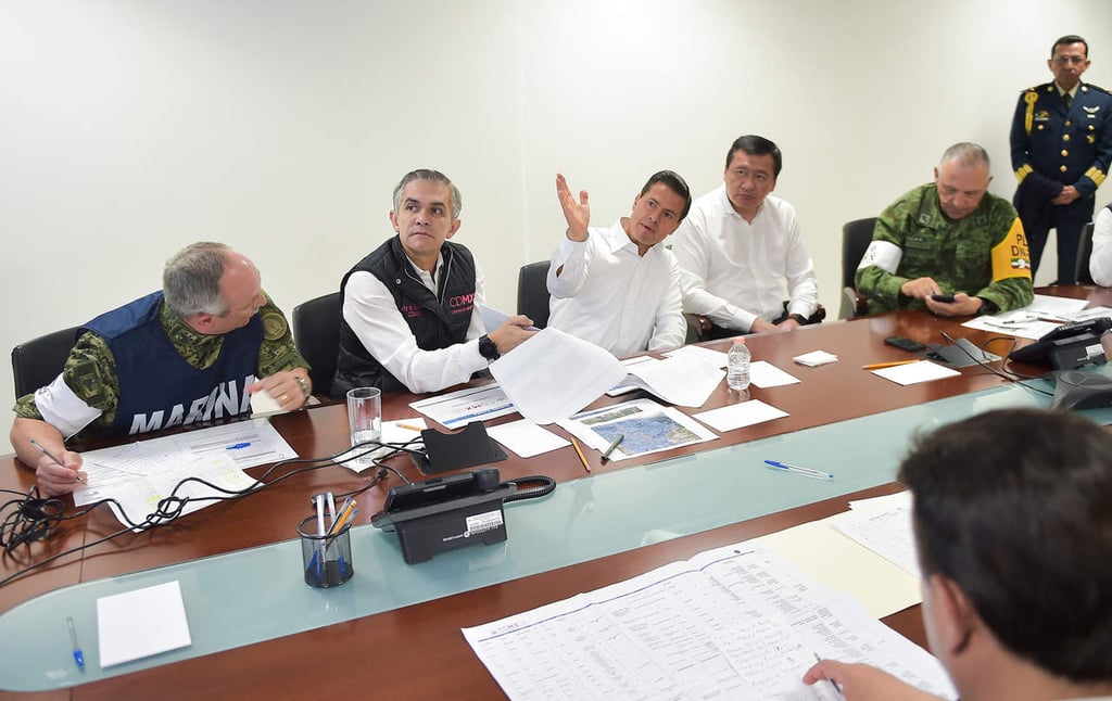 Peña Nieto dirige evaluación para reconstrucción