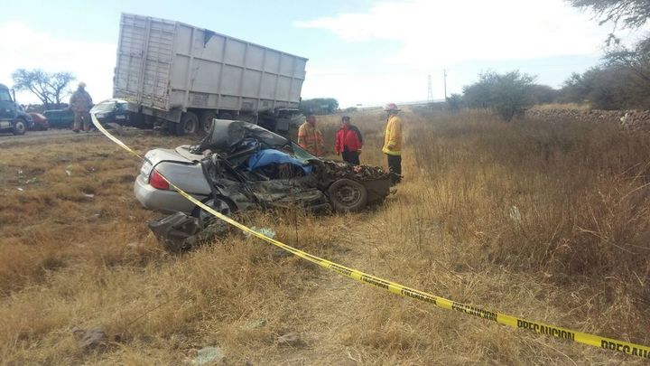 Resaltan pésimas condiciones en caminos de Guadalupe Victoria