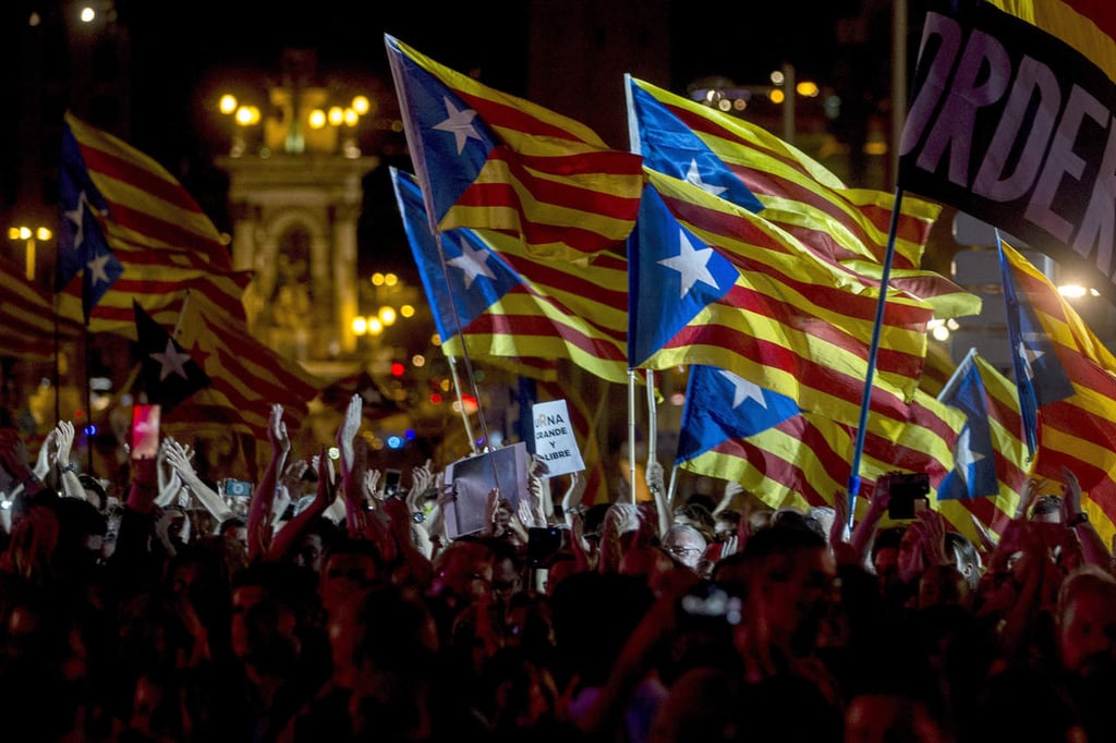 Cierra Cataluña campaña para referéndum independentista
