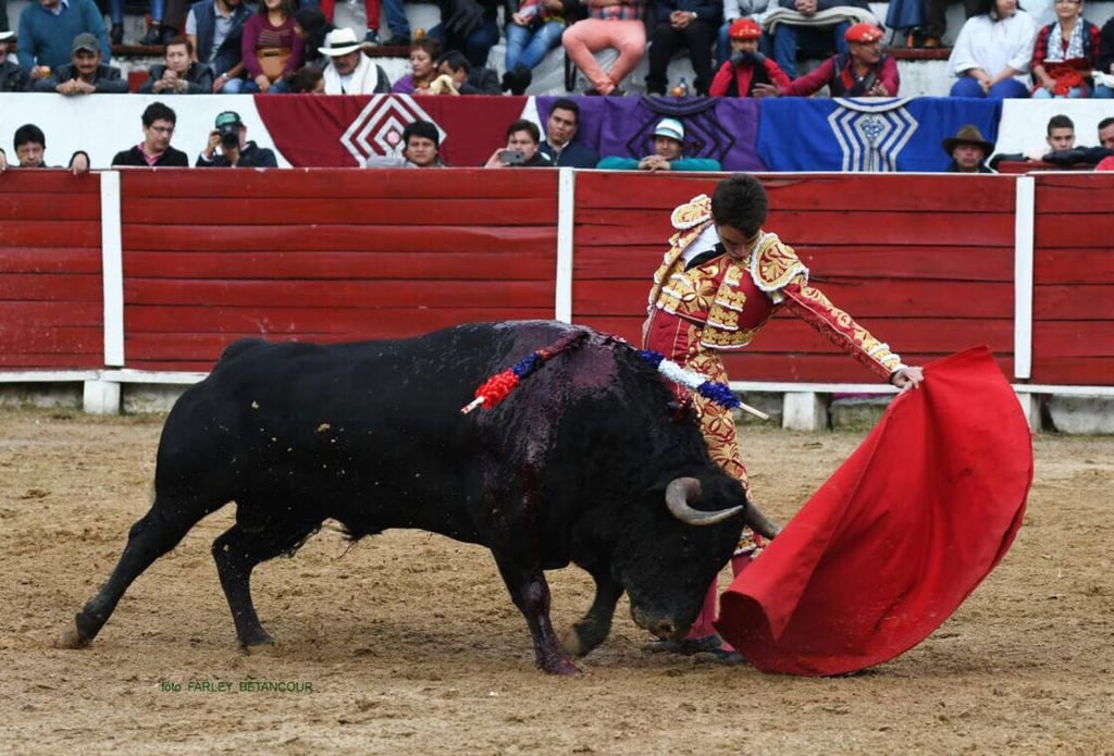 Matador colombiano se entrena en La Laguna