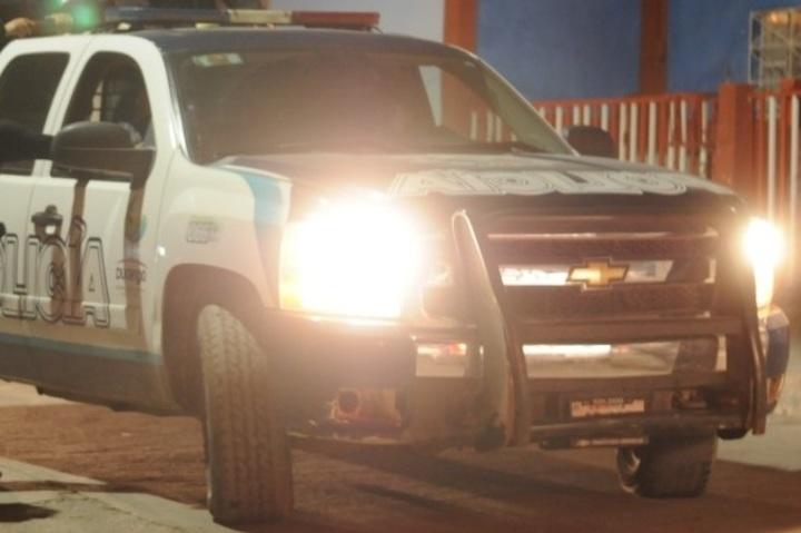 Chocó a carro estacionado