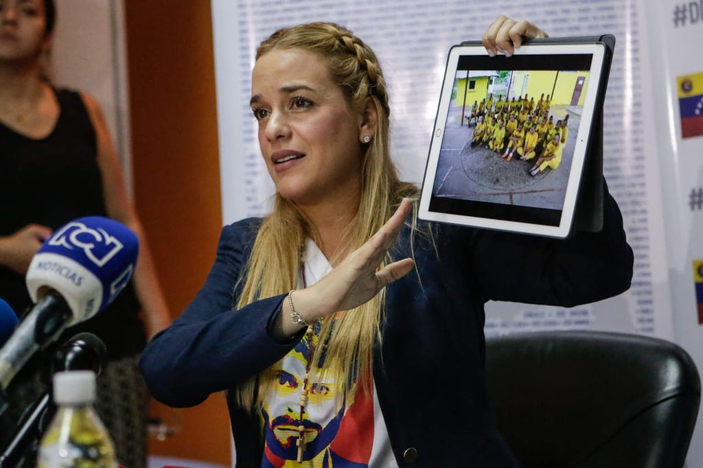 Pide Tintori votar contra Maduro para 'no abandonar a presos políticos'
