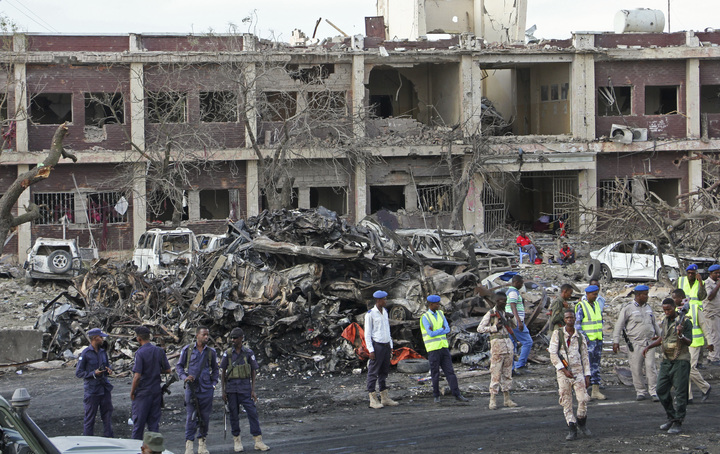 Somalia: ataque deja 231 muertos