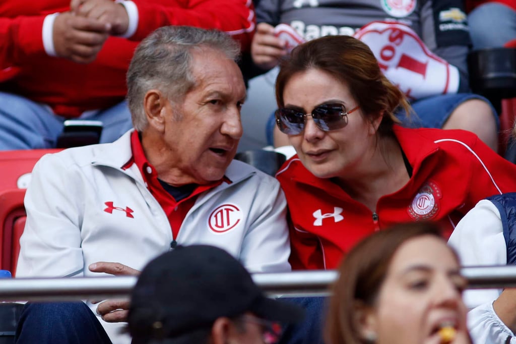 Exgobernador Arturo Montiel reaparece en público